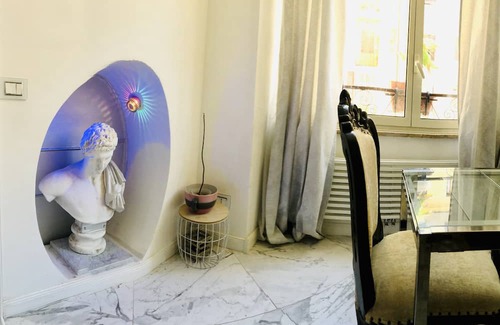 Monti Apartment | An apartment with 3 private bedrooms