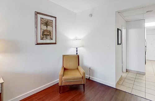 Myrtle Beach Apartment | 2nd Floor Oceanfront Snowbird Friendly Studio w/ WiFi, Shared Pool/Hot Tub, AC
