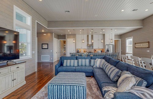 Port Aransas House | KD671 Luxurious Home with Private Heated Pool and Oasis, Partial Gulf Views and Golf Cart Included!