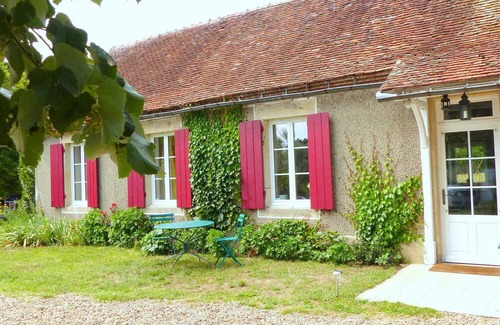 Lurcy-Levis Cottage | Gite Lurcy-Lévis, 1 bedroom, 3 persons