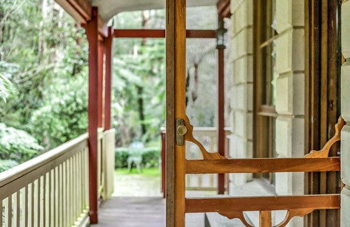 Mount Dandenong House | Weddings. Events. Art & Healing Retreats. 7 Acre Rain Forest Paradise.