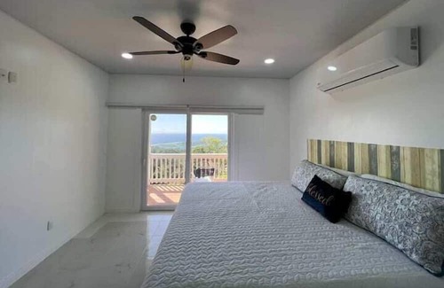 Roatan House | Monstemar Blue View @ Henry Jackson, Roatan.