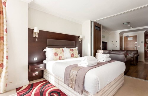Westbourne Apartment | Swallows - an apartment that sleeps 2 guests in 1 bedroom
