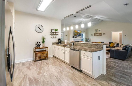 Santa Rosa Beach House | New Listing /Private /Comfy /EZ Walk to Beach