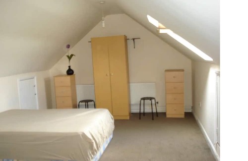 Leyton Bed & Breakfast | Lovely Double Near the Underground