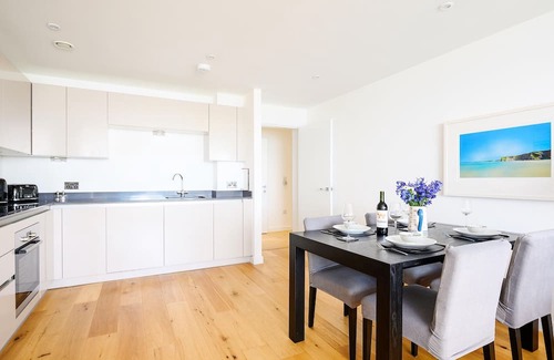 Lusty Glaze Apartment | 32 ONE Lusty Glaze - Apartment with breath taking sea and coastal views, lift, car parking