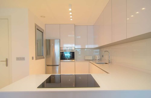 New Golden Mile Apartment | Belaire 4 bedroom apartment with terrace and shared pools