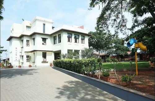 Mysore House | Awesome Stay with Classic Rooms/Mysore Junction