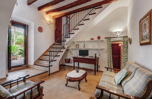 Soller House | 3-Bedroom traditional Soller stone house with a great garden