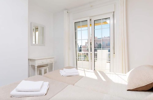 Nerja Apartment | Suite Nº 5 (1 double room and 1 single room)