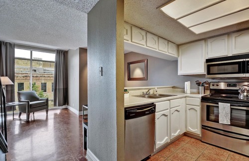 Downtown Austin Apartment | The Littlefields by Lodgewell | Cool-Fun Loft | A3