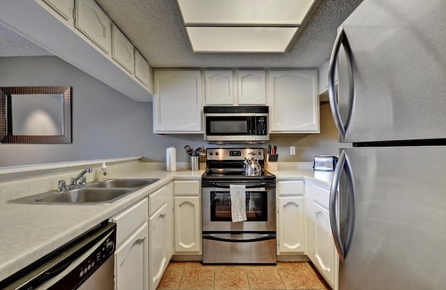 Downtown Austin Apartment | The Littlefields by Lodgewell | Cool-Fun Loft | A3