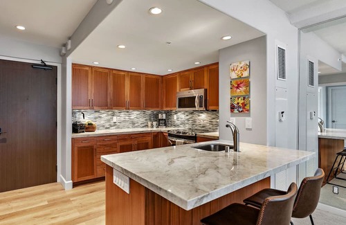 Kaanapali Condo | Maui Resort Rentals: Whaler 959 - Remodeled 9th Floor 1BR w/ Stunning Ocean and West Maui Mountain Views!