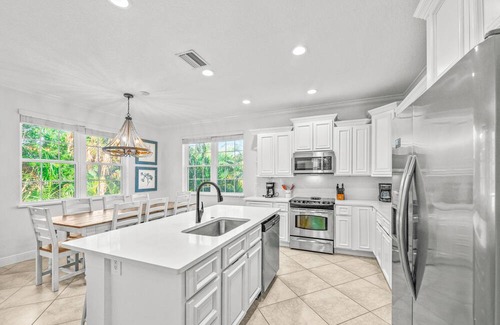 Holmes Beach House | Luxury home with private pool and spa, short walk to beach!
