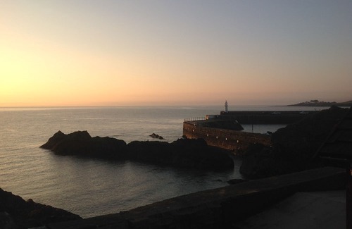 Mevagissey House | Delightful home with balcony overlooking the sea. Easy access, Free car park