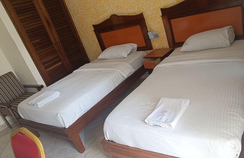 Kikowani Hotel | SUHUFI PALACE HOTEL