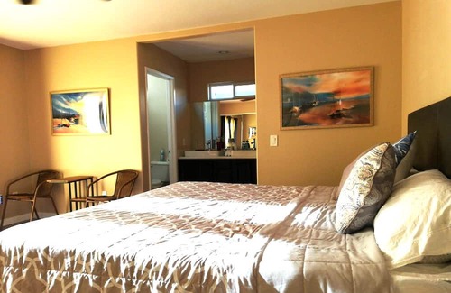 La Quinta Cove House | 3BR Salt Water Pool, Spa and Mountain View in La Quinta Cove, CA Desert!