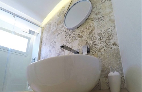 Marina di Ragusa House | La Rosa dei Venti - Typical house with WiFi 150 meters from the sea