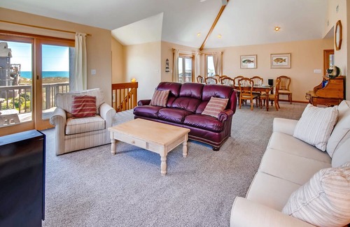 Hatteras House | On Special - Savor the Semi-Oceanfront Views, Hatteras w/ Weber Grill