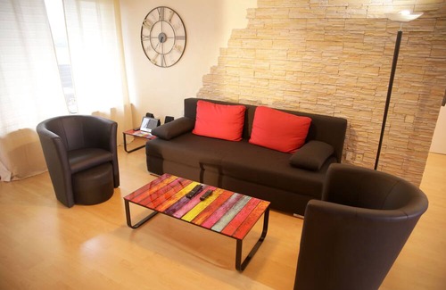Sandershausen Apartment | Apartment, Hercules view, quiet, close to the city, WiFi, up to 7 pers., balcony, parking lot