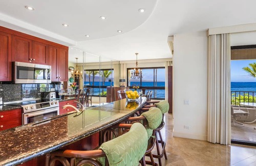 Kaanapali Condo | Maui Resort Rentals: Kaanapali Alii 1-405 – 2BR Oceanfront Gem, Luxuriously Remodeled, Year-Round Sunsets w/ Sweeping Pacific Ocean, Lanai, and Molokai Views!