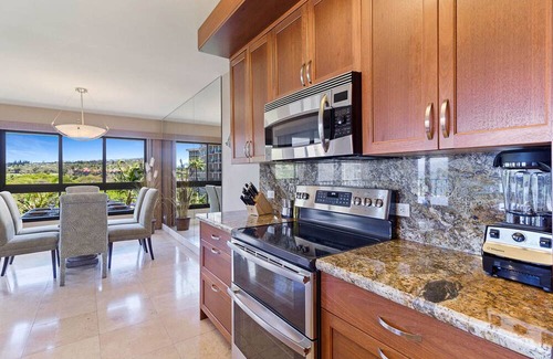 Kaanapali Condo | MRR Presents Kaanapali Ali'i 272 - Remodeled 7th Floor Corner 2BR w/ Partial Ocean AND Mountain Views!