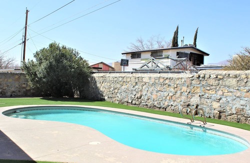 Northeast El Paso Apartment | El Chuco Home W/Pool, Pool Table,15 min Downtown