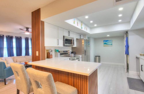 Largo Apartment | The Mermaid and the Sea Turtle