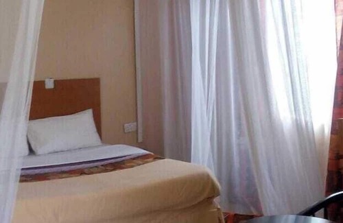Kangundo Hotel | Savannah Lodge Nguluni