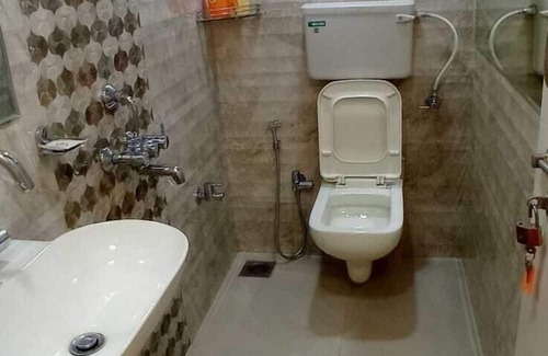 Panchgani Hotel | Raval House