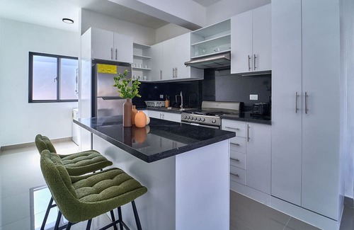 Residencial ROMANA Apartment | Cozy Nest