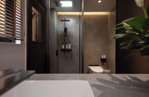 Shangri-La Hotel | The wonderland homestay