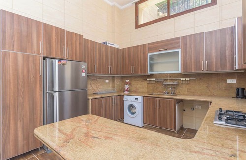 Duhur ash Shuwayr Apartment | Beit Salima 3BR House with Pool