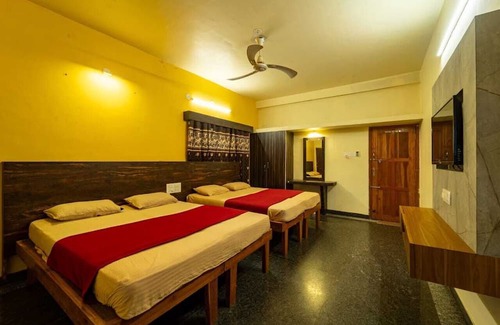 Dandeli Hotel | White Petals Dandeli