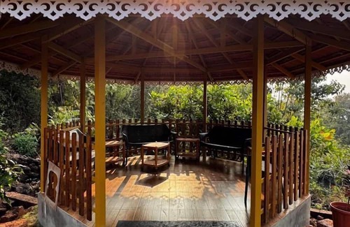 Anjarle Hotel | The Alphonso Mango County