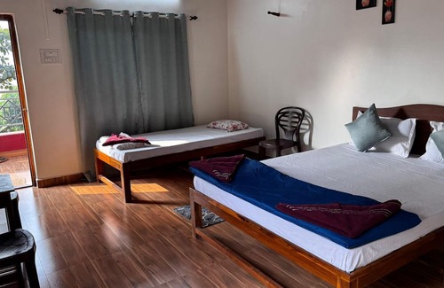 Anjarle Hotel | The Alphonso Mango County
