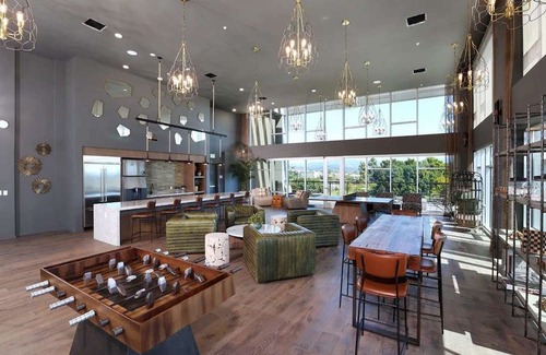Lyon Street Apartment | Sunlit Retreat 10 Min From Disneyland With Pool GYM