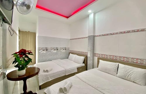 District 12 Hotel | Collection O District 12 -Mau Tim Hotel