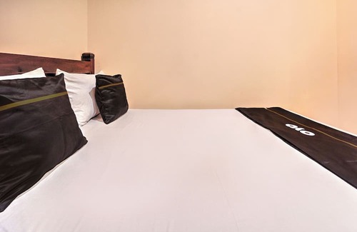 Malang Hotel | OYO 94769 Griya Djati Syariah 2