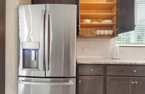 North Raleigh Apartment | Luxe King 3BR Suite in North Raleigh