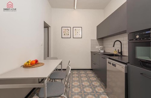 Netanya Apartment | Sea view apartment with balcony