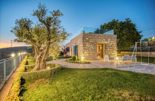 Kfardebian Apartment | Red Oak House With Garden & Terrace in Assia, Batroun