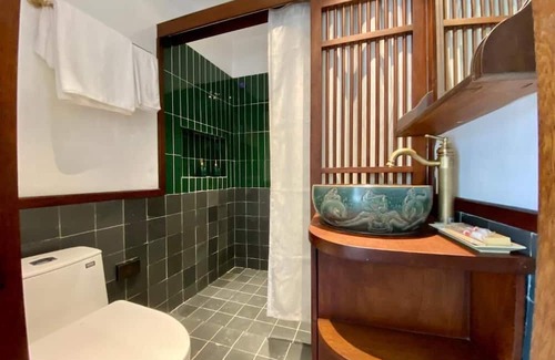 Truc Bach Apartment | Hacomono Truc Bach Lake