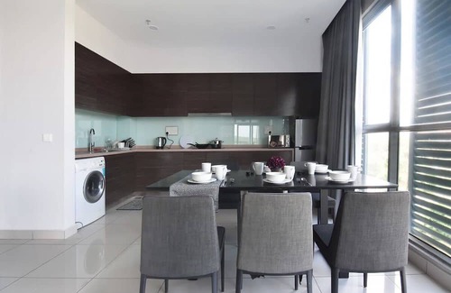 Nusajaya Apartment | 3BR Somerset Suite Near Legoland, Harbour Views