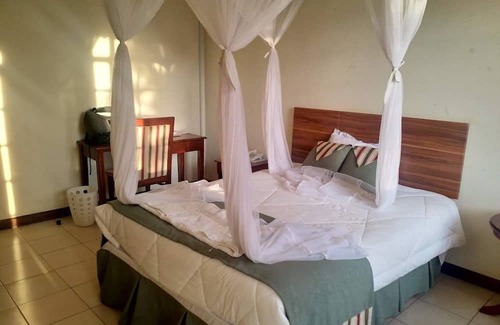 Ngelani Hotel | Machakos University Hotel