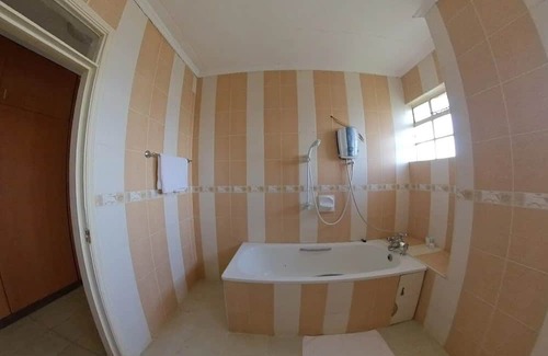 Ngelani Hotel | Machakos University Hotel