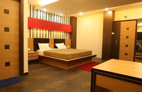 Kalighat House | Golden Retreat Guest House