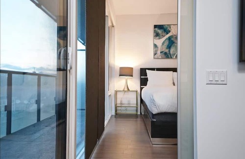 North York Apartment | RivetStays - The Westmount Suites