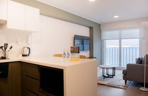 Barranco Apartment | w Charming 1BR Apartment w Balcony in Barranco