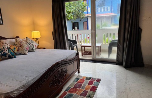Morjim Hotel | Apricot Inn